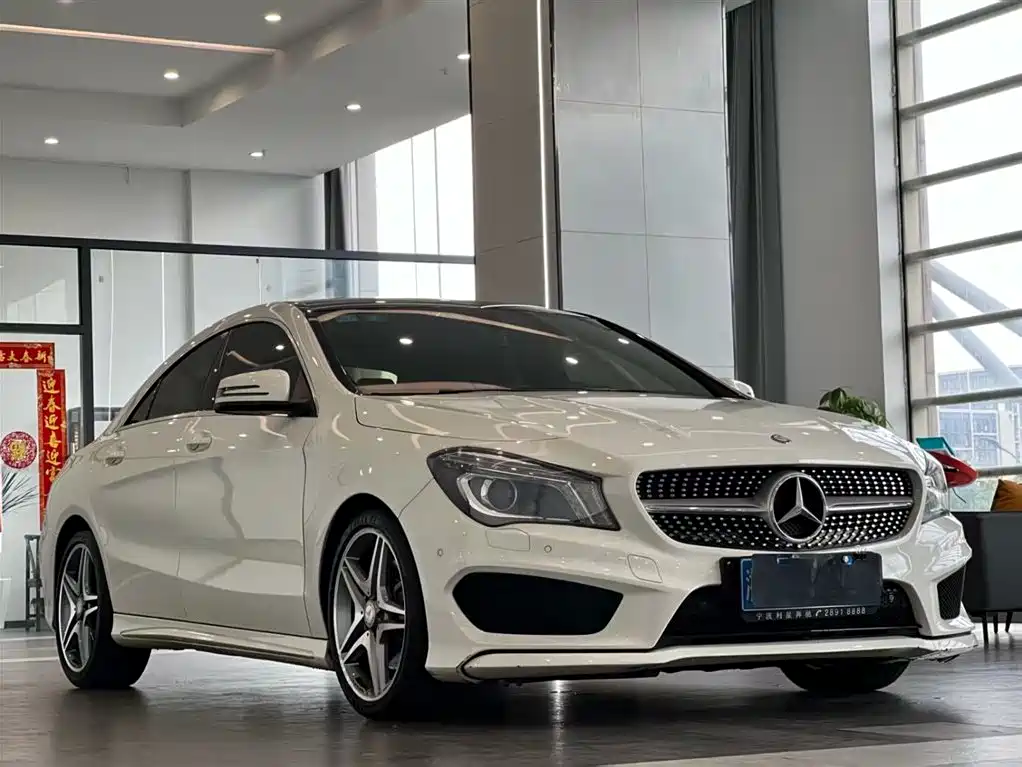 Mercedes-Benz CLA (Import) 2016 CLA 220 4MATIC фото 3