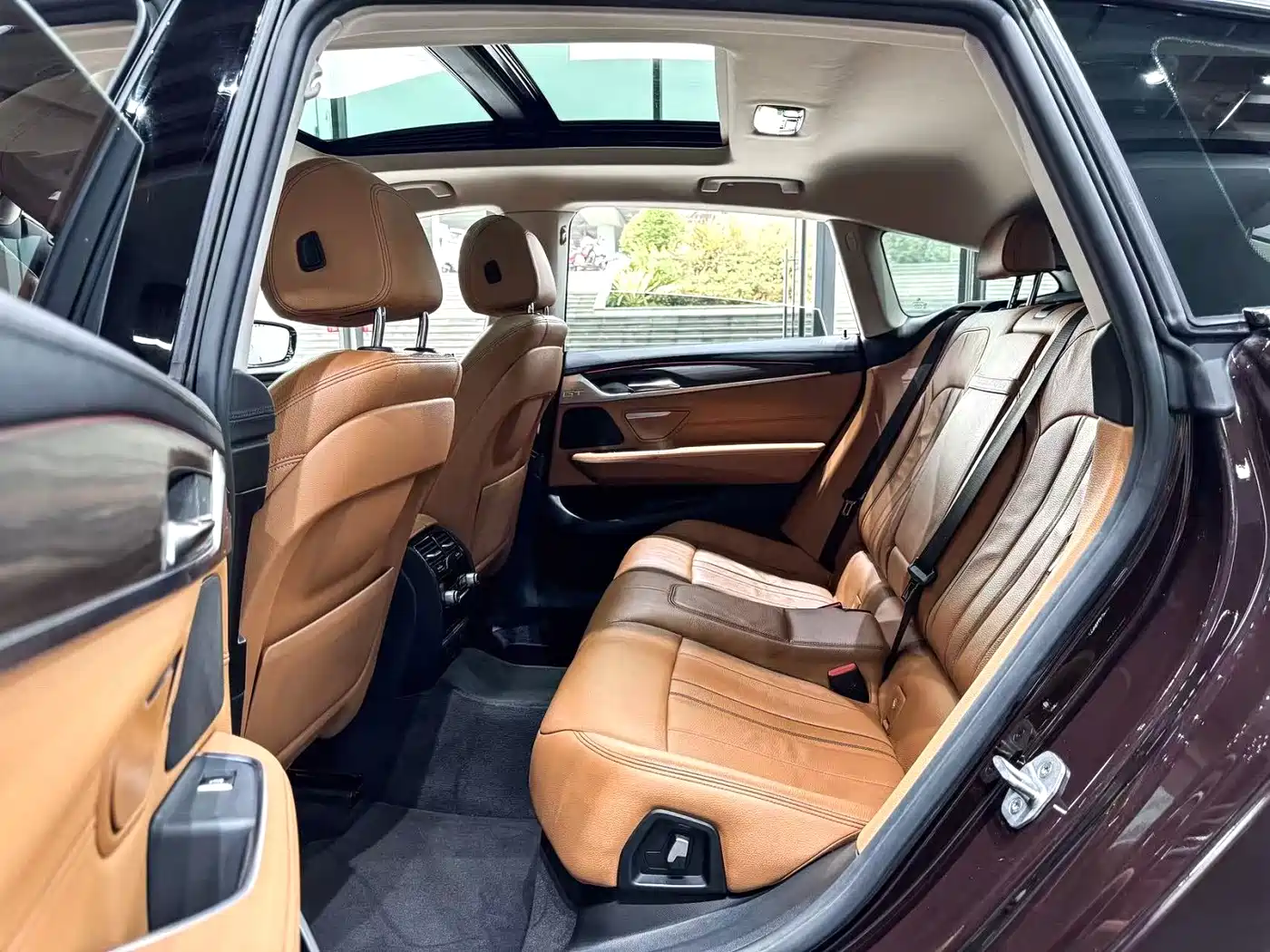 BMW 6 Series GT 2018 630i M Sport Package фото 7