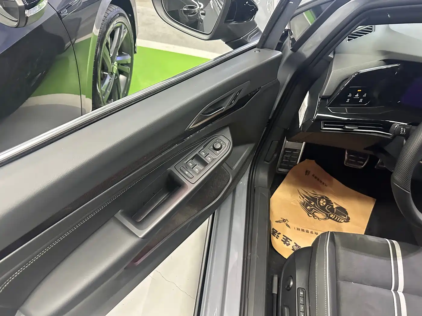 Volkswagen Golf 2021 280TSI DSG R-Line фото 17