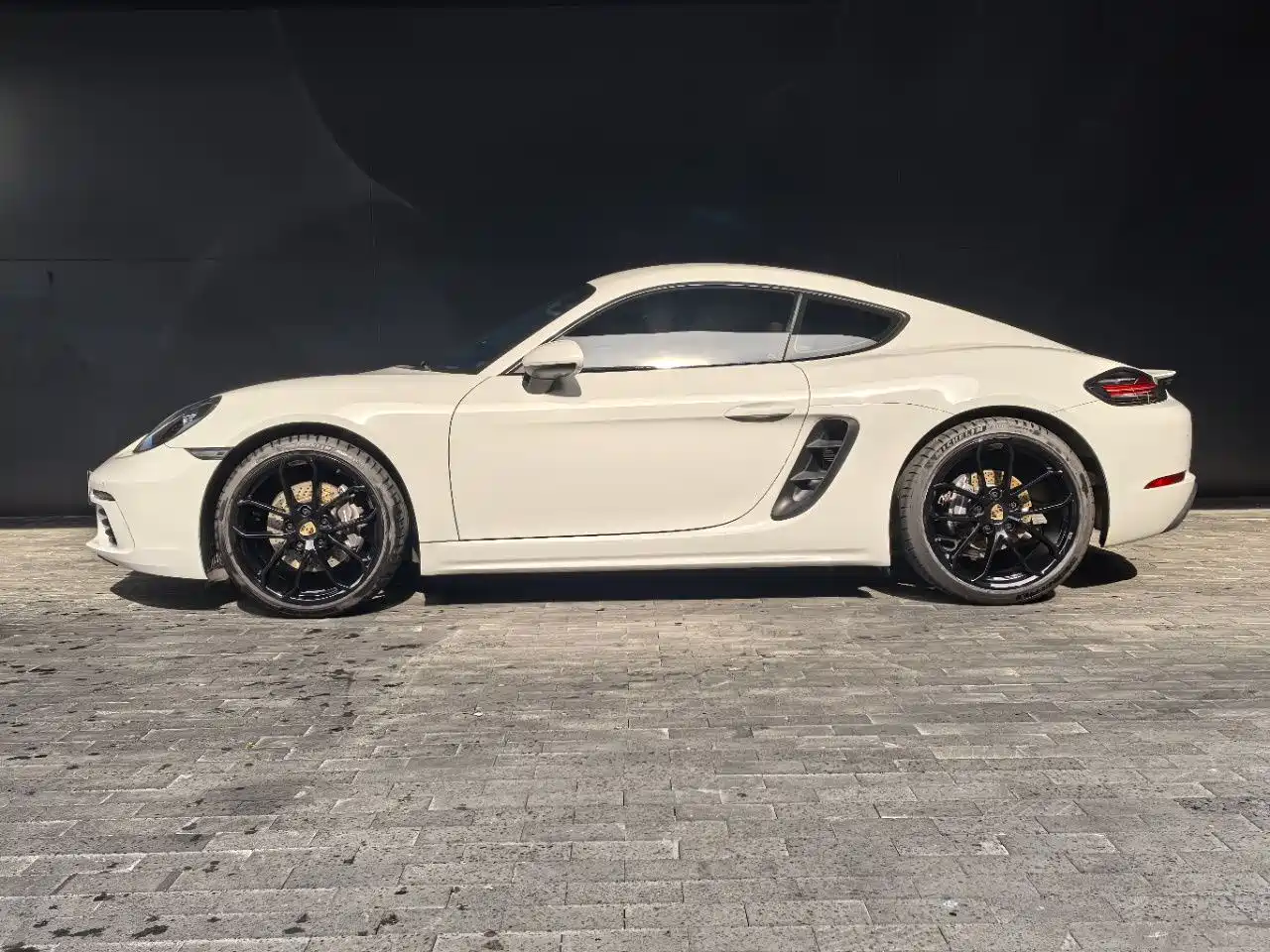 Porsche 718 2023 Cayman Style Edition 2.0T фото 2