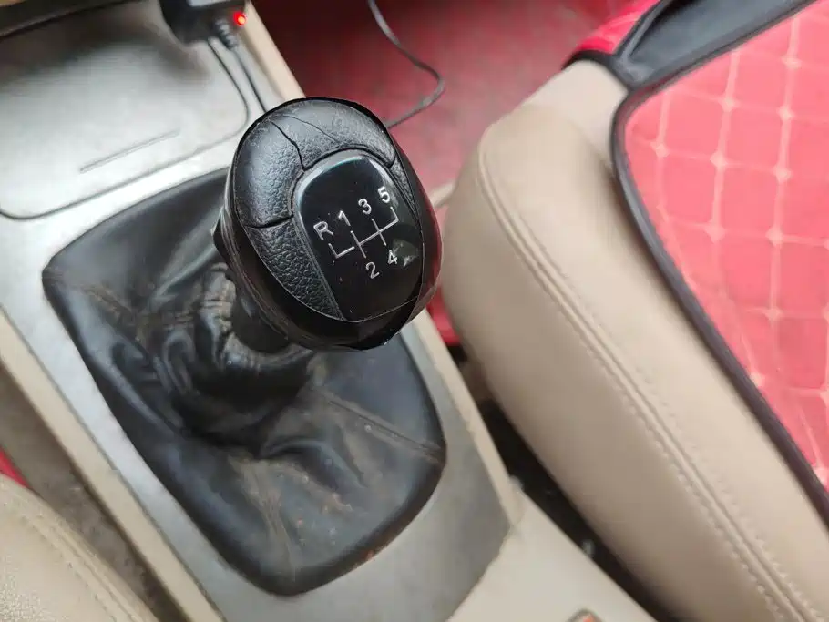 Buick Excelle 2012 2011 1.6LX-MT