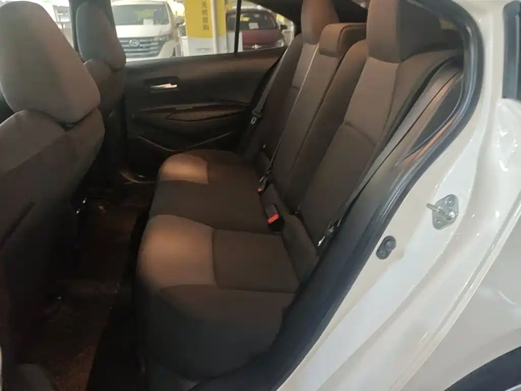 Toyota Levin 2021 185T CVT Luxury Edition фото 17