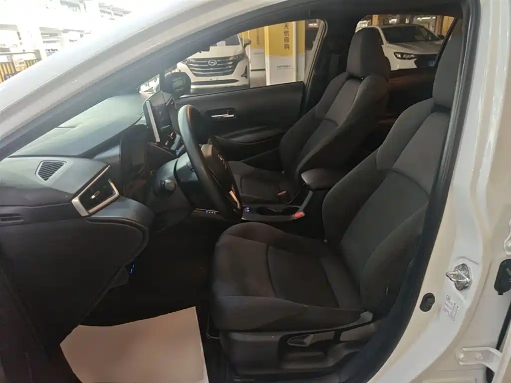 Toyota Levin 2021 185T CVT Luxury Edition фото 15
