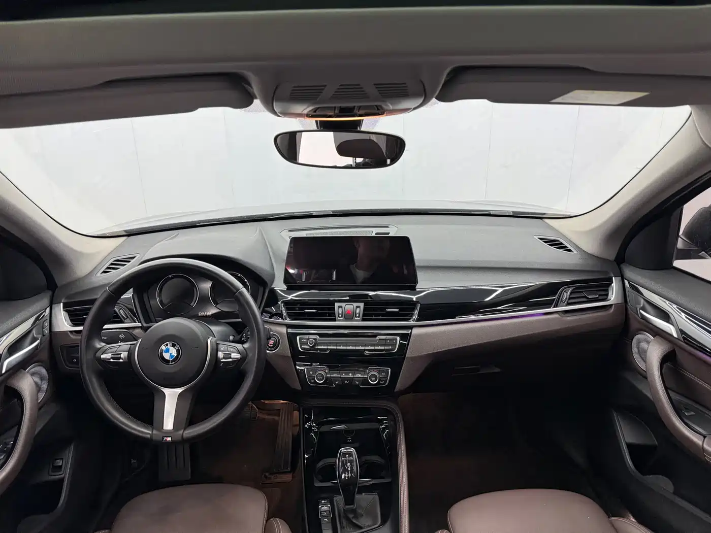 BMW X1 2022 sDrive20Li Premium фото 6