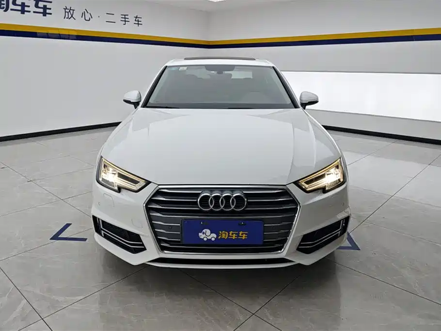 Audi A4L 2018 30th Anniversary 40 TFSI Fashion фото 2