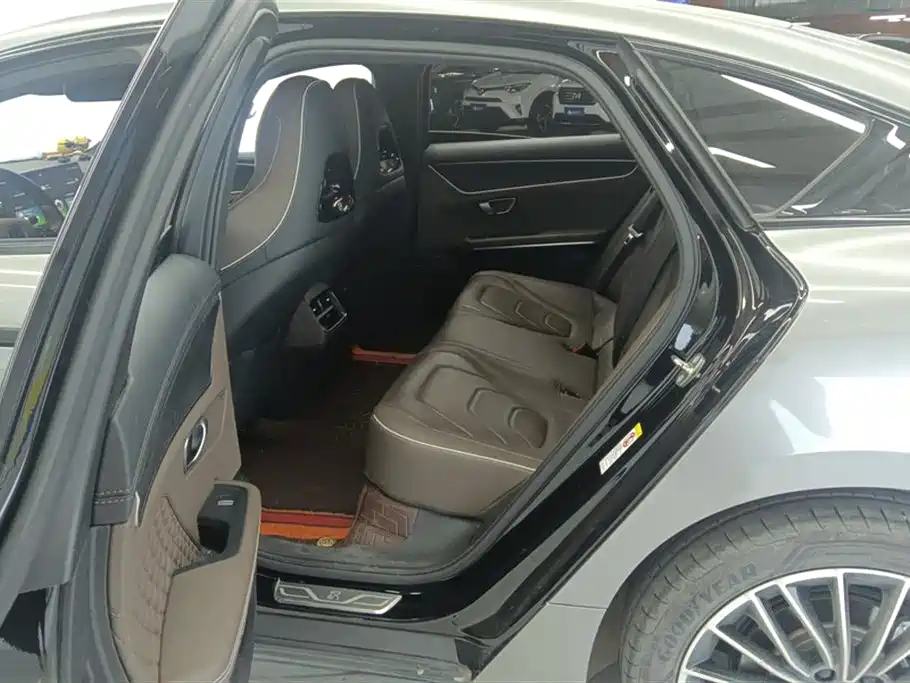 BYD HAN
