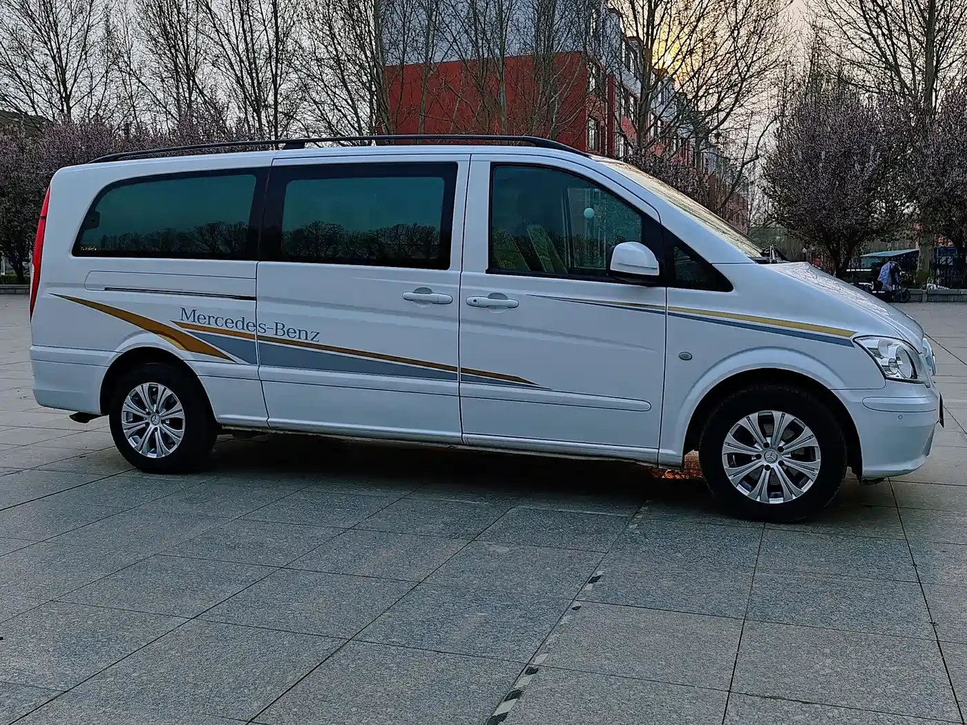 Mercedes-Benz Vito 2011 2.5L Business Edition фото 11