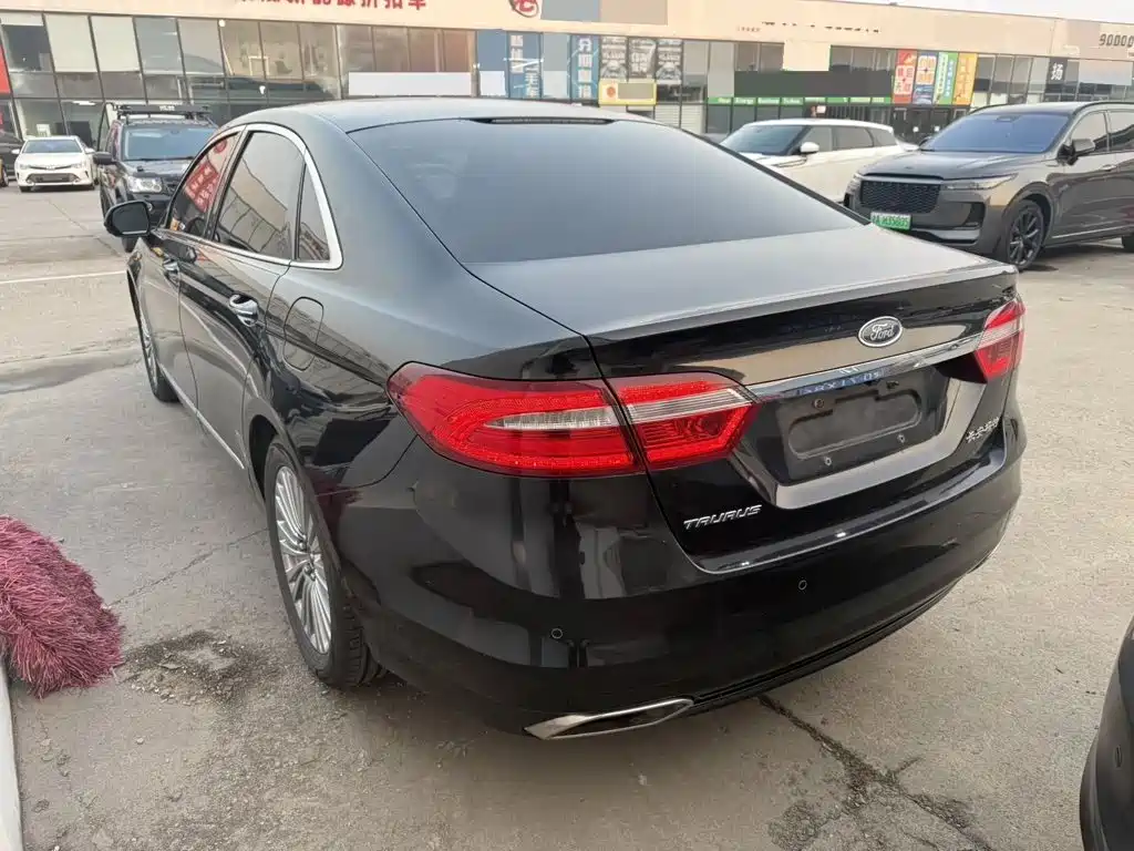 Ford Taurus 2016 2015 EcoBoost 245 Luxury