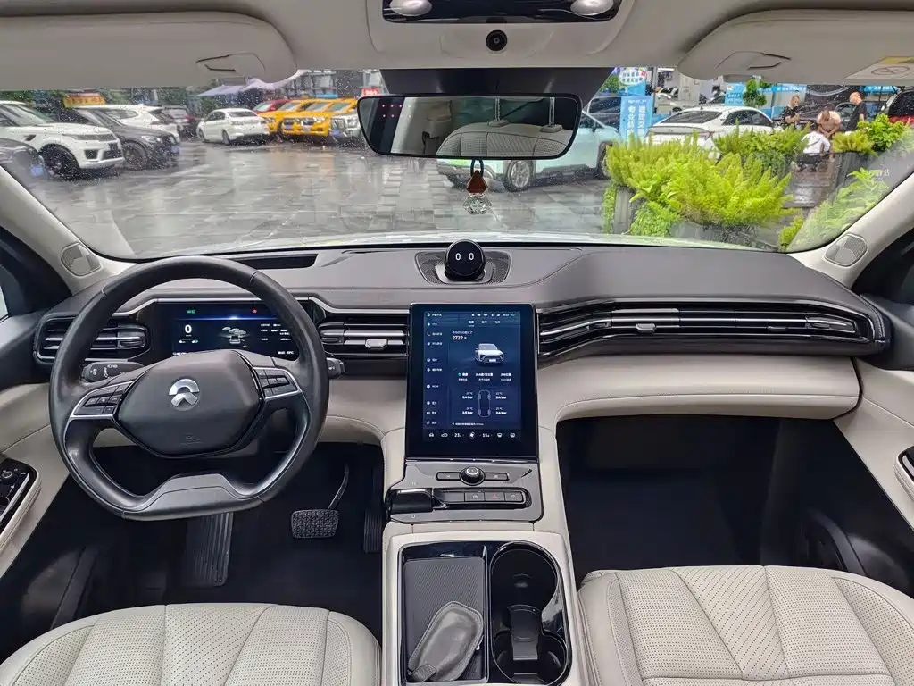 NIO ES8 2019 2018 Founder Edition