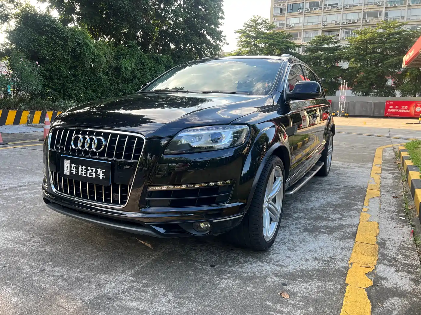 Фото 1 - Audi Q7