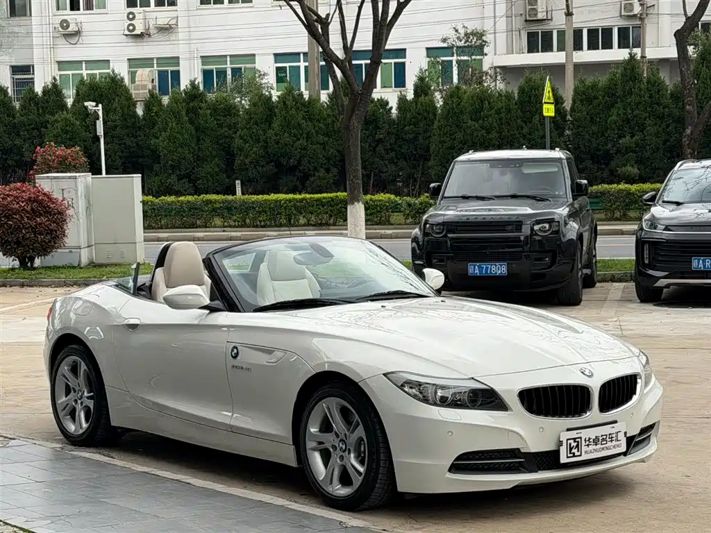 BMW Z4 2010 sDrive30i Leading Model фото 3