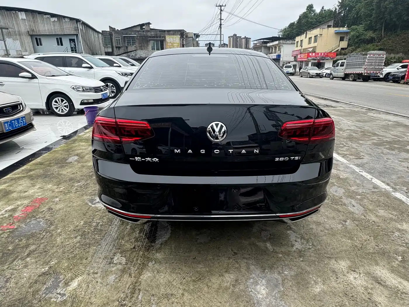 VOLKSWAGEN MAGOTAN