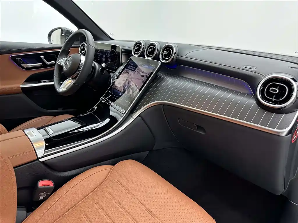 Mercedes-Benz GLC 2025 Facelift GLC 260 L 4MATIC Dynamic фото 17