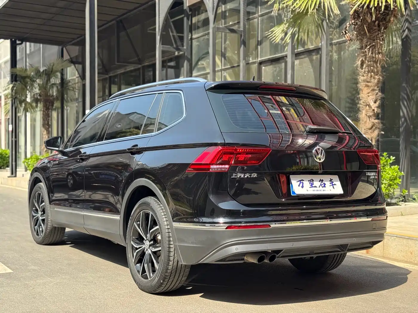 Volkswagen Tiguan L 2017 330TSI Automatic 2WD Flagship Edition фото 26