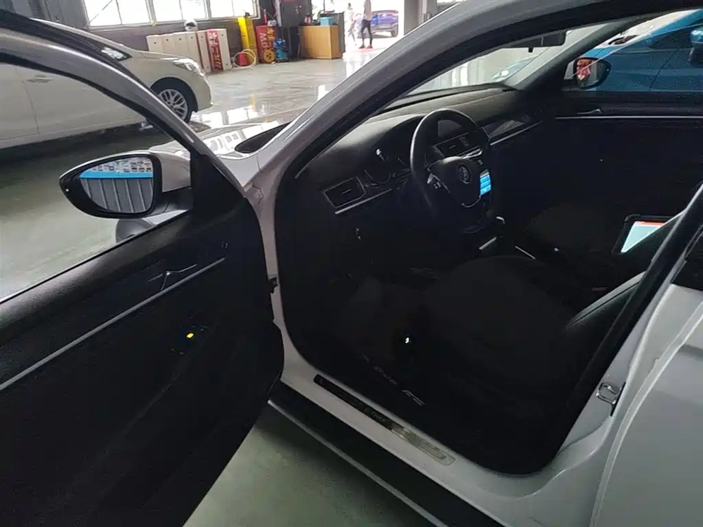 Volkswagen C-TREK 2018 1.5L Automatic Comfort фото 16