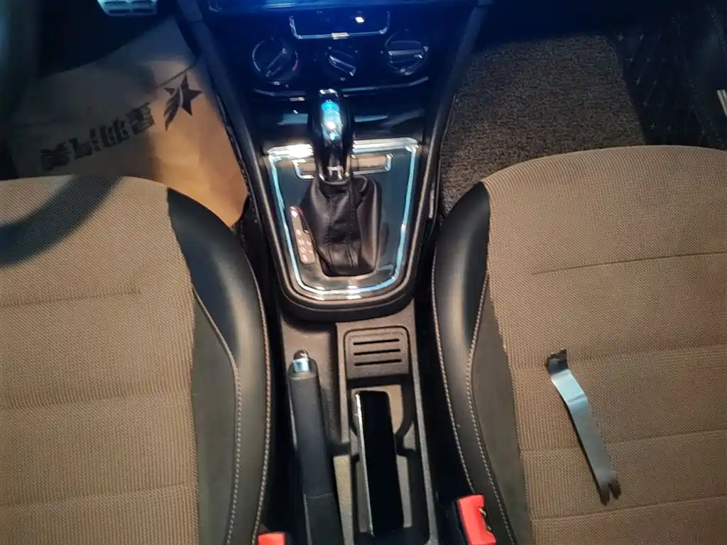 Volkswagen C-TREK 2018 1.5L Automatic Comfort фото 14