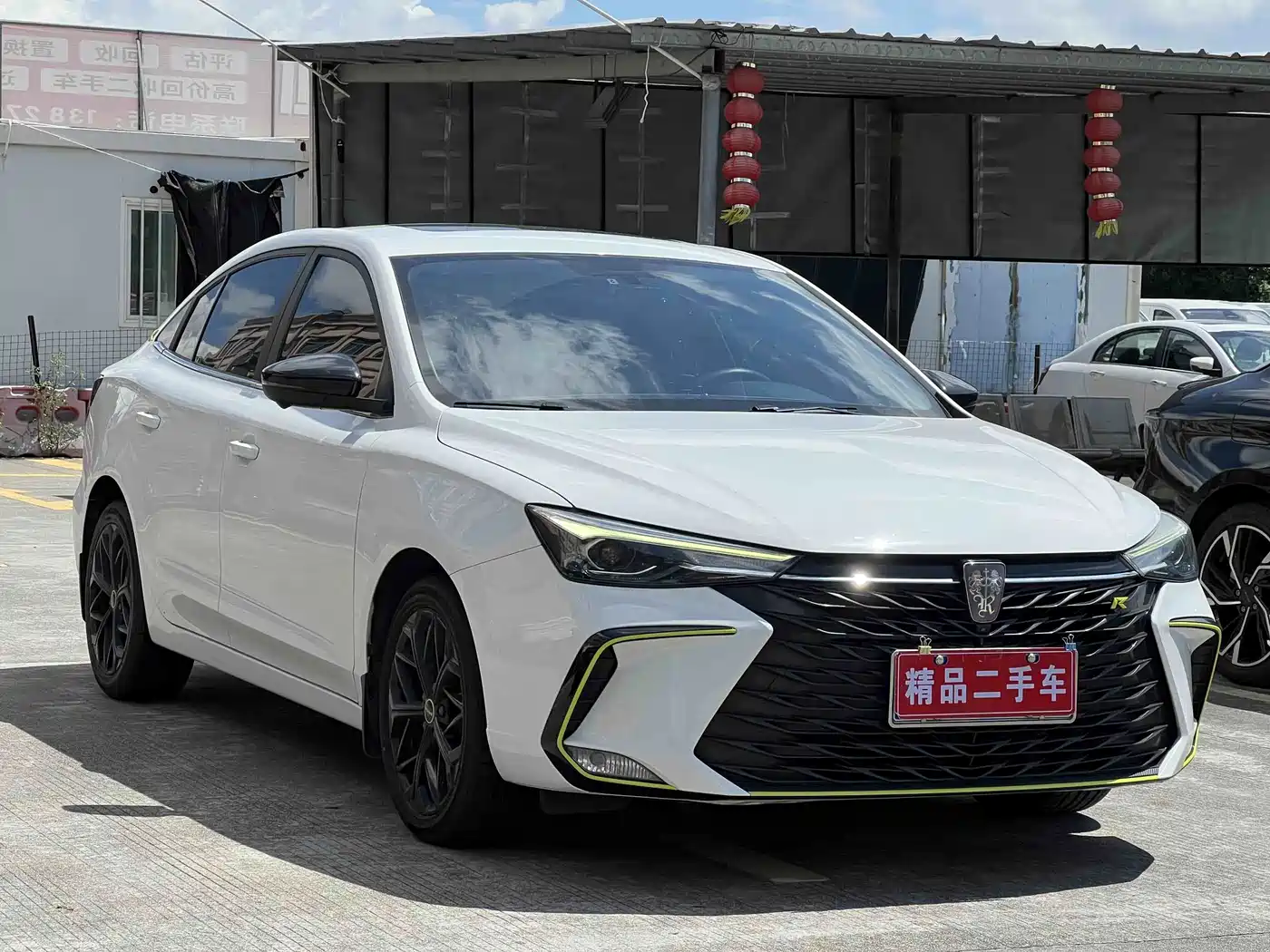 Фото 5 - Roewe i5