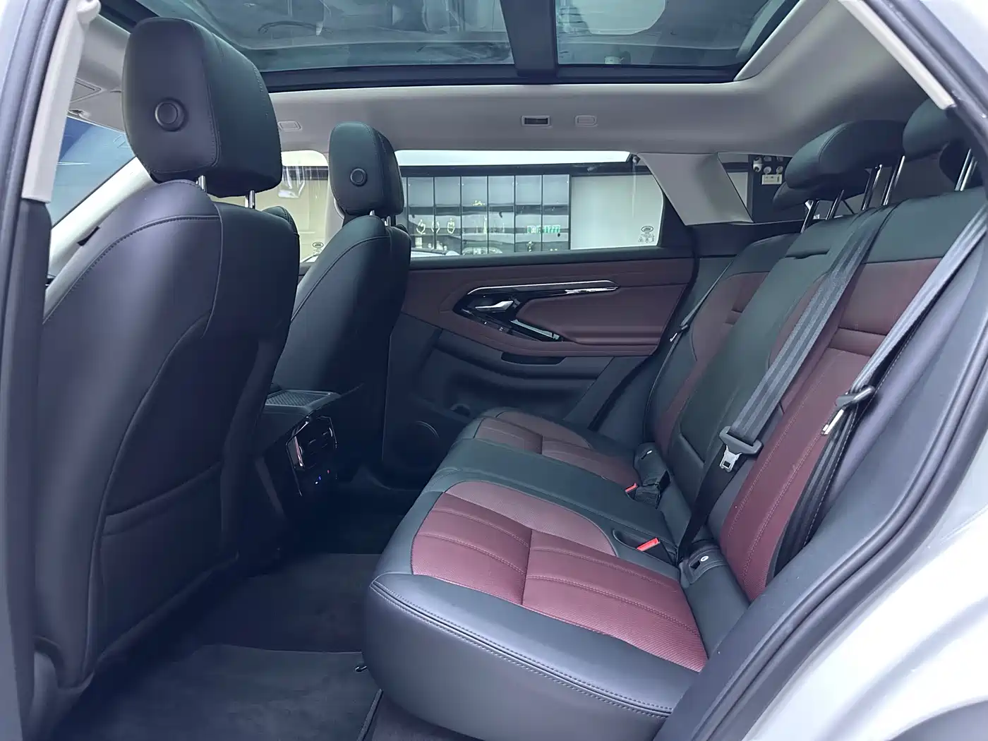 LAND ROVER RANGE ROVER AURORA NEW ENERGY