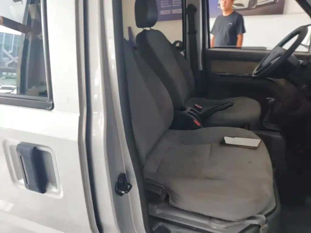 Wuling Motors Wuling Rongguang 2022 2021 1.5L Extended Standard Power Assisted L3C