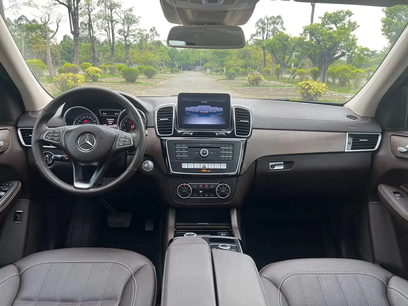 Mercedes-Benz GLE 2018 GLE 320 4MATIC Dynamic Ultimate Edition фото 11