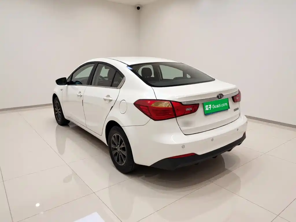 Фото 4 - Kia K3