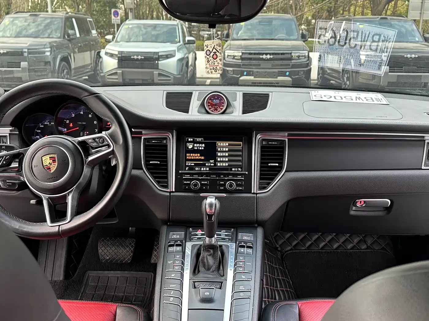 Porsche Macan 2016 Macan 2.0T фото 6