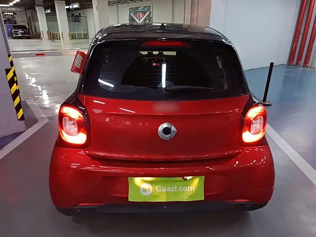 smart forfour 2018 2018 Model 0.9T 66kW Fashion Edition