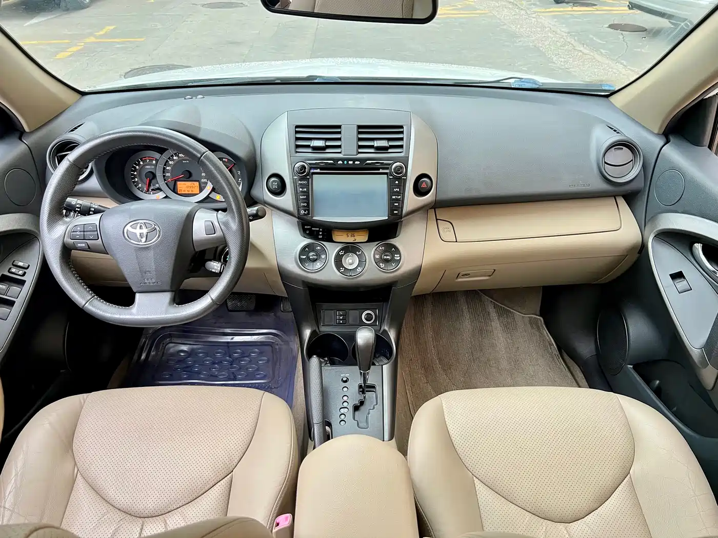 Toyota RAV4 Rongfang 2011 2.4L Automatic 4WD Luxury Edition фото 8