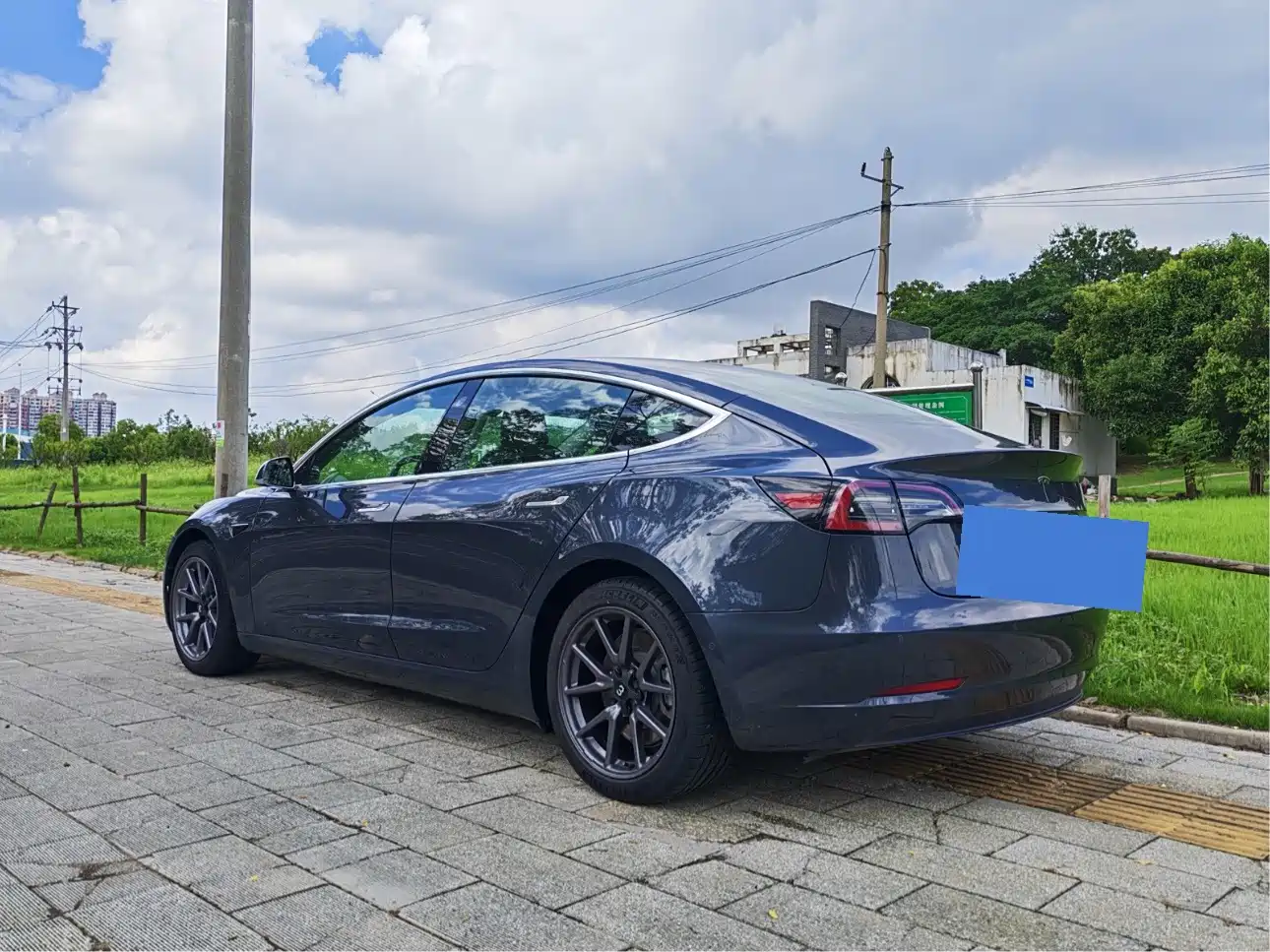 Photo 4 - Tesla Model 3 (Import)