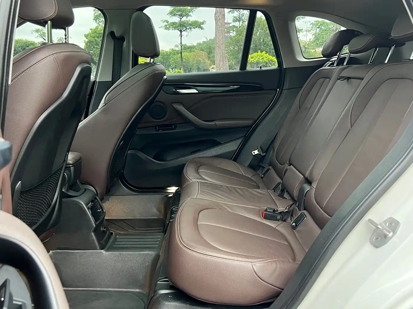 BMW X1 2018 sDrive18Li Premium Model фото 9