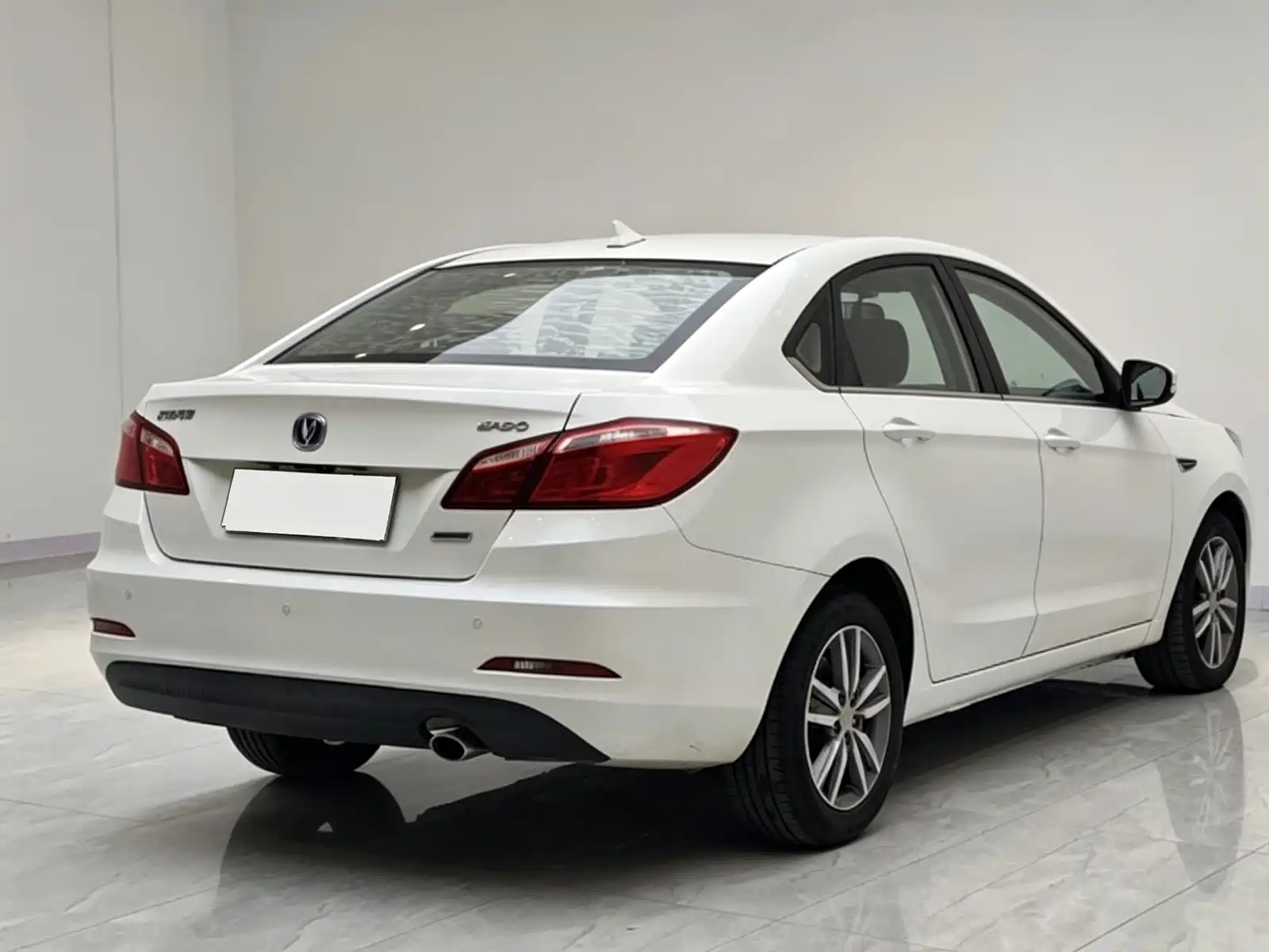 Photo 5 - Changan Eado