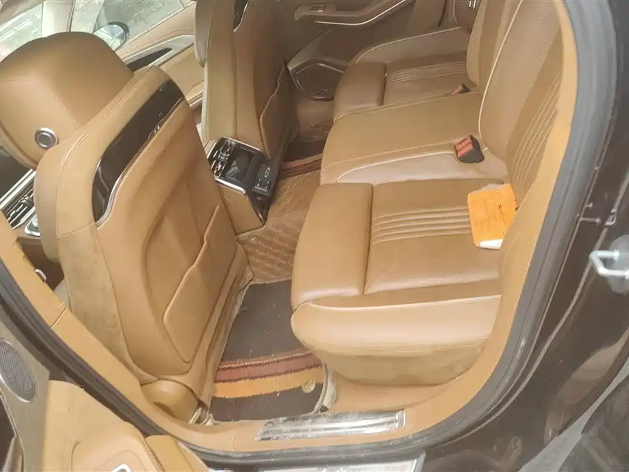Hongqi H9 2020 2.0T Smart Connection Qi Chang Edition фото 11