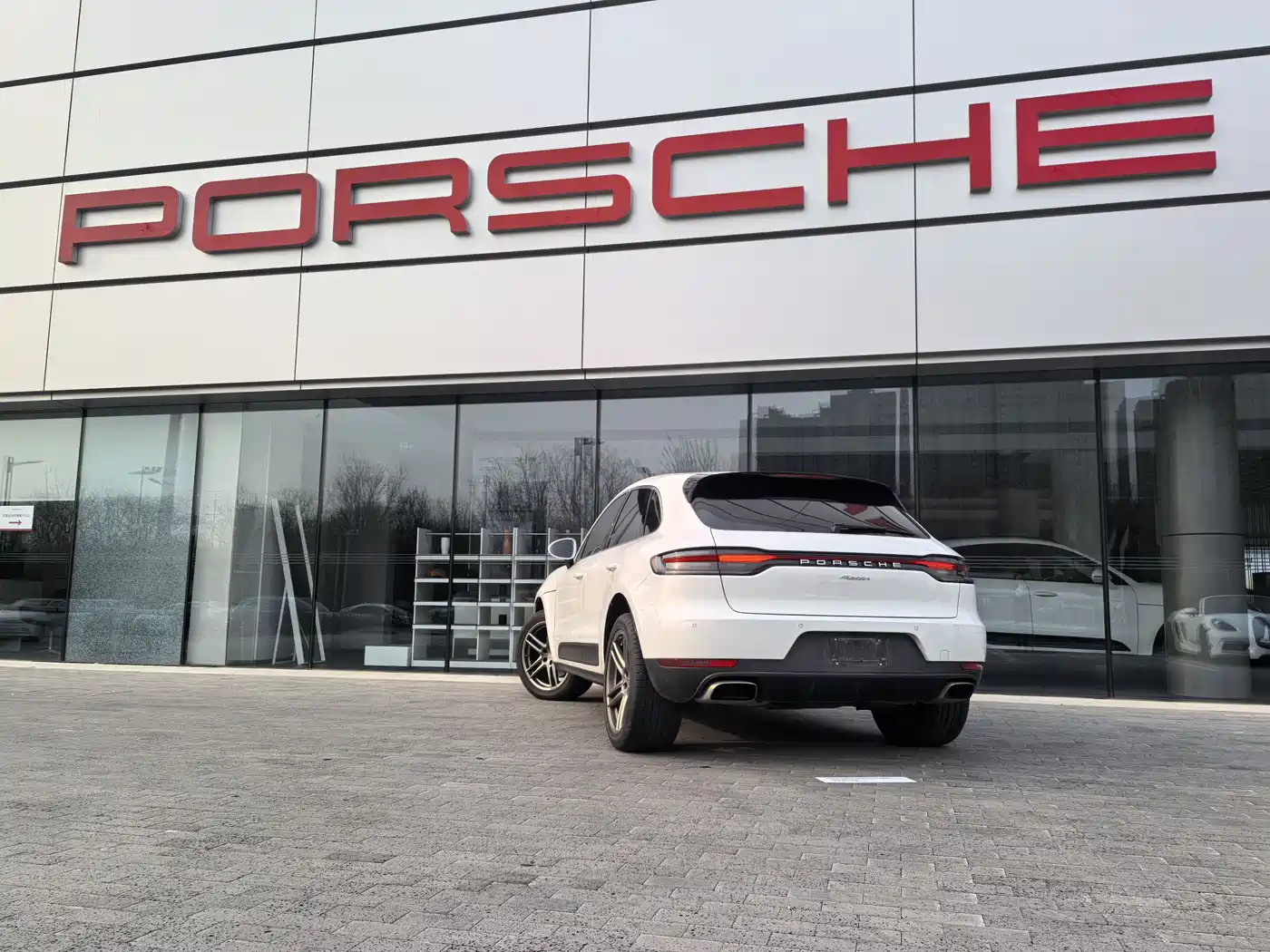 Porsche Macan 2018 Macan 2.0T фото 3