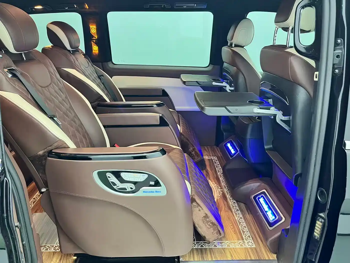 Mercedes-Benz Vito 2021 2.0T Elite 7-Seater фото 11