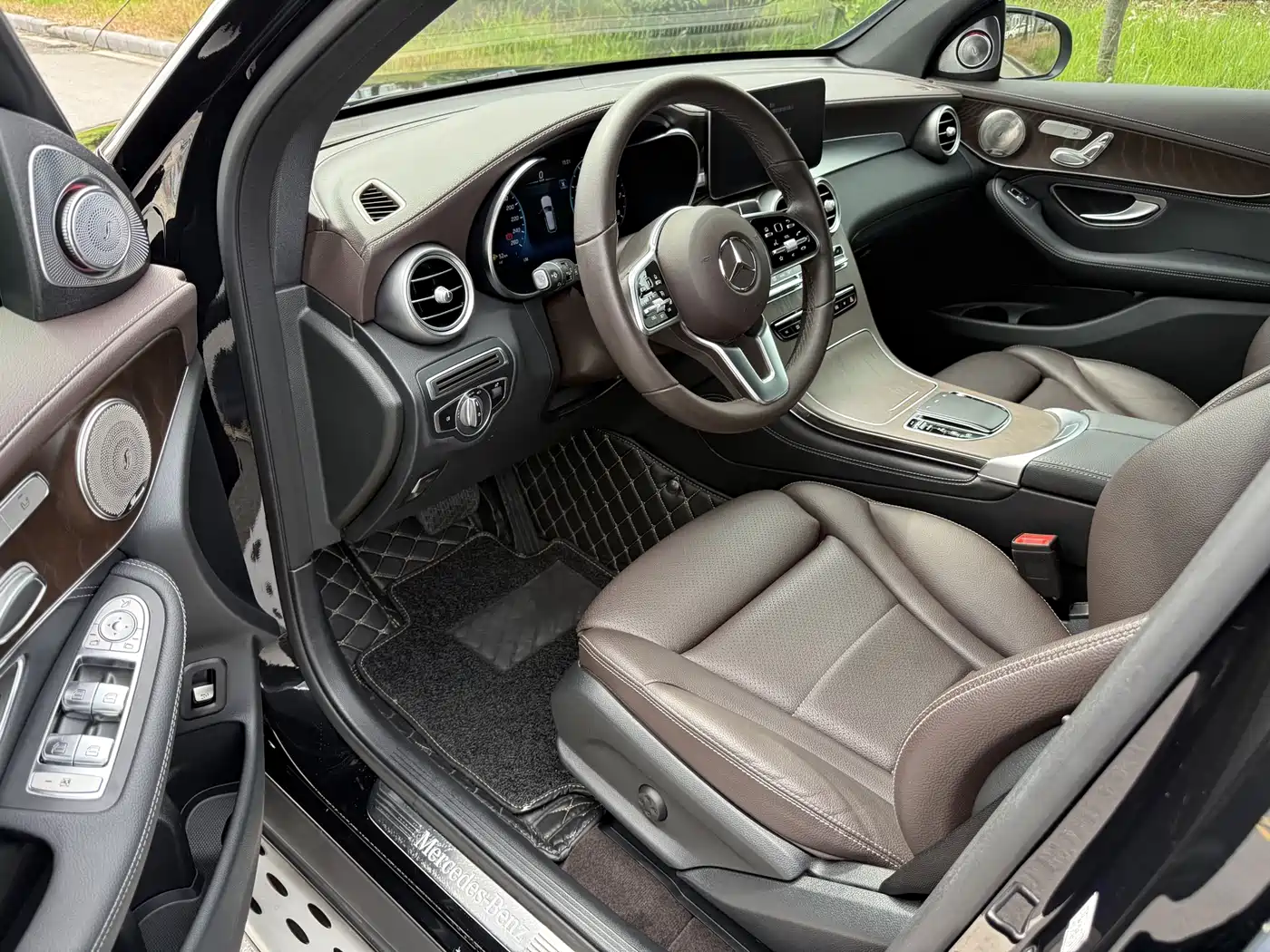 Mercedes-Benz GLC 2020 Facelift GLC 260 L 4MATIC Luxury фото 6