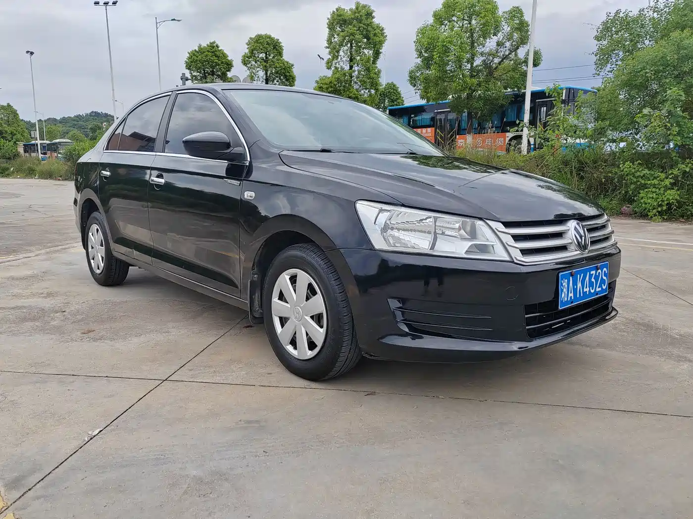 Volkswagen Santana 2015 1.6L Automatic Trend Edition фото 3