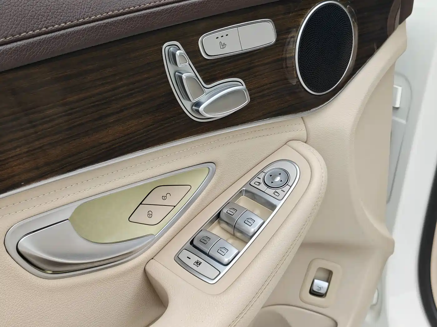 Mercedes-Benz C-Class 2015 C 200 L фото 12
