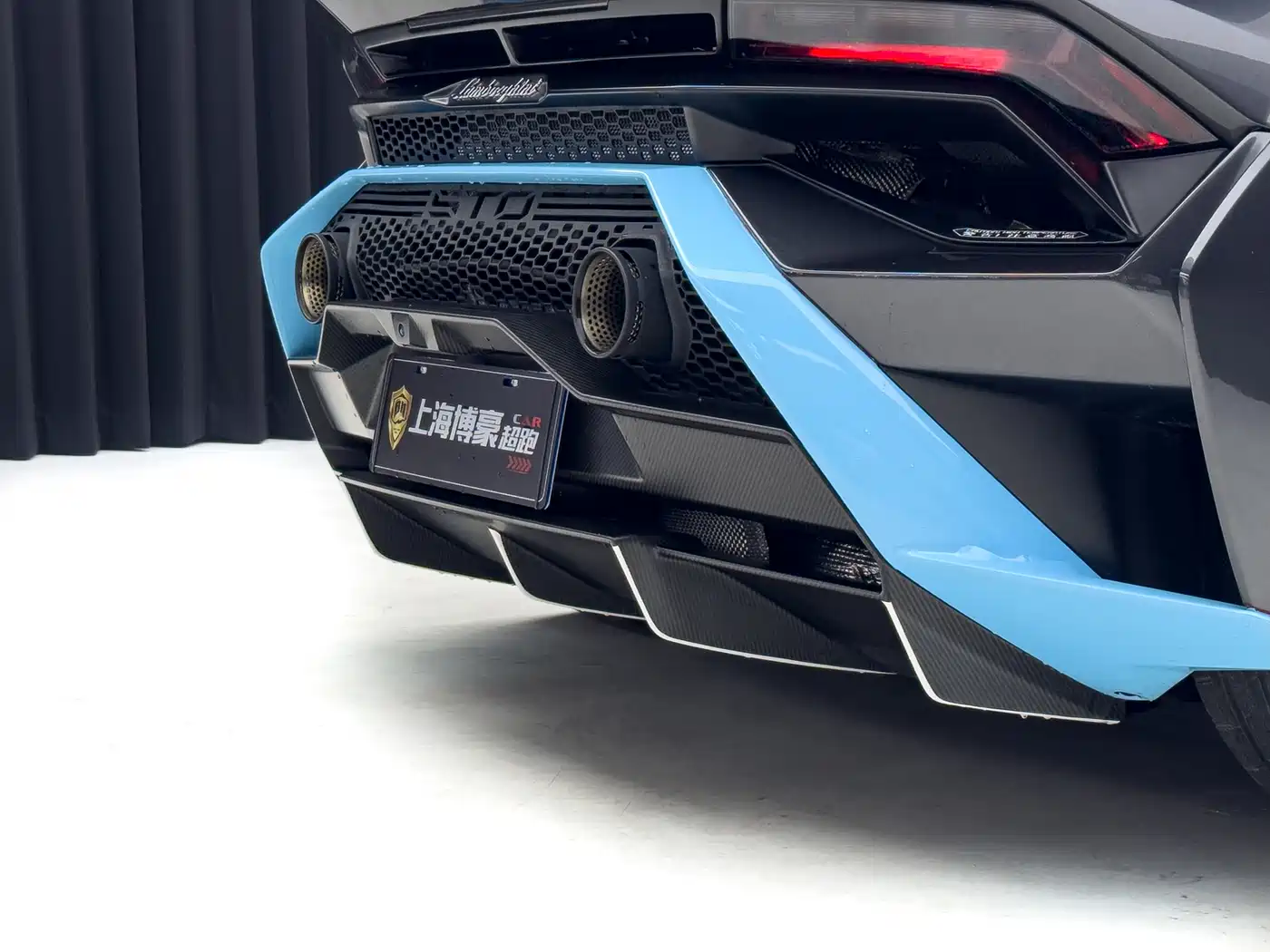 LAMBORGHINI HURACÁN