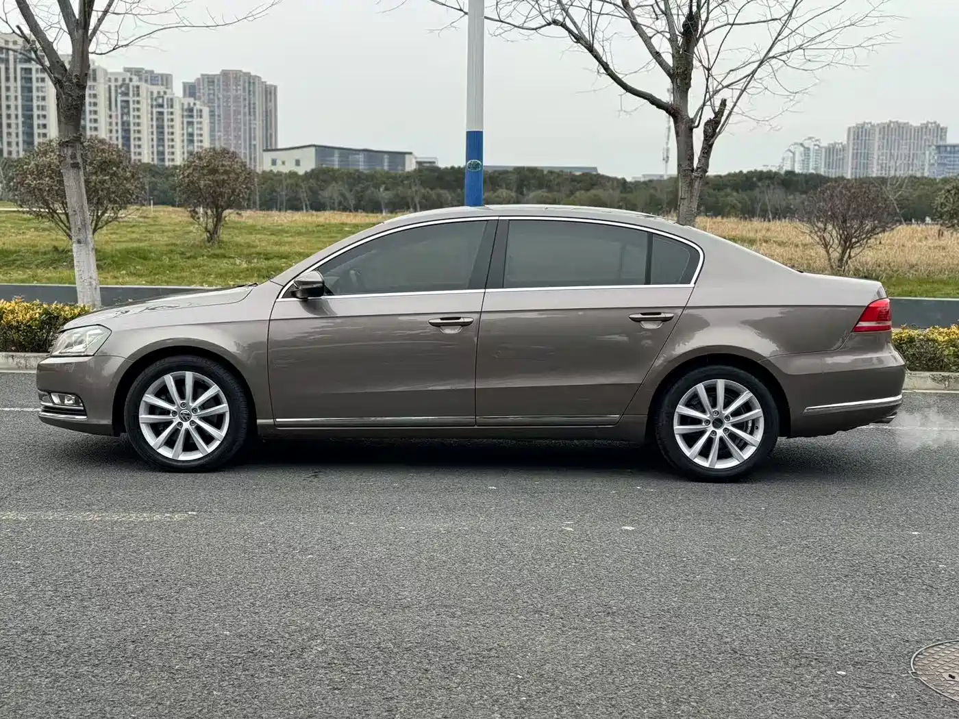 Volkswagen Magotan 2012 1.8TSI Luxury фото 3
