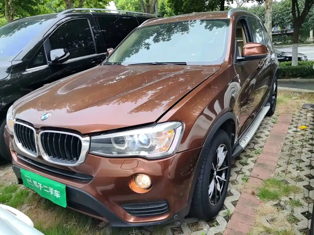 Photo 3 - BMW X3 (Import)