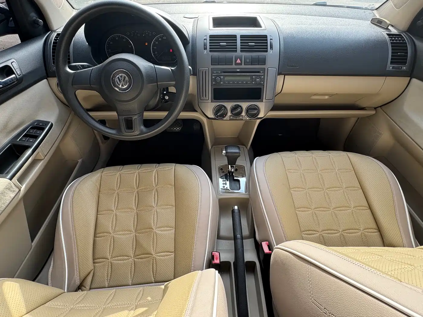 Volkswagen Polo 2011 Jingqu 1.4L Automatic Fashion Edition фото 10
