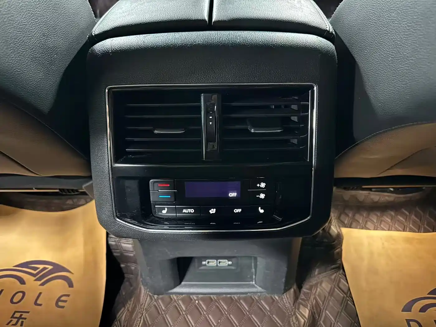 Volkswagen Teramont 2019 330TSI 2WD Luxury China VI фото 13