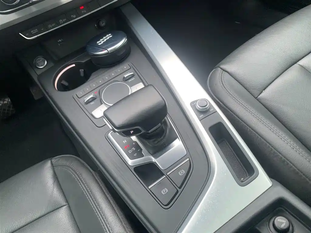 Audi A4L 2019 40 TFSI Fashion (China V) фото 13