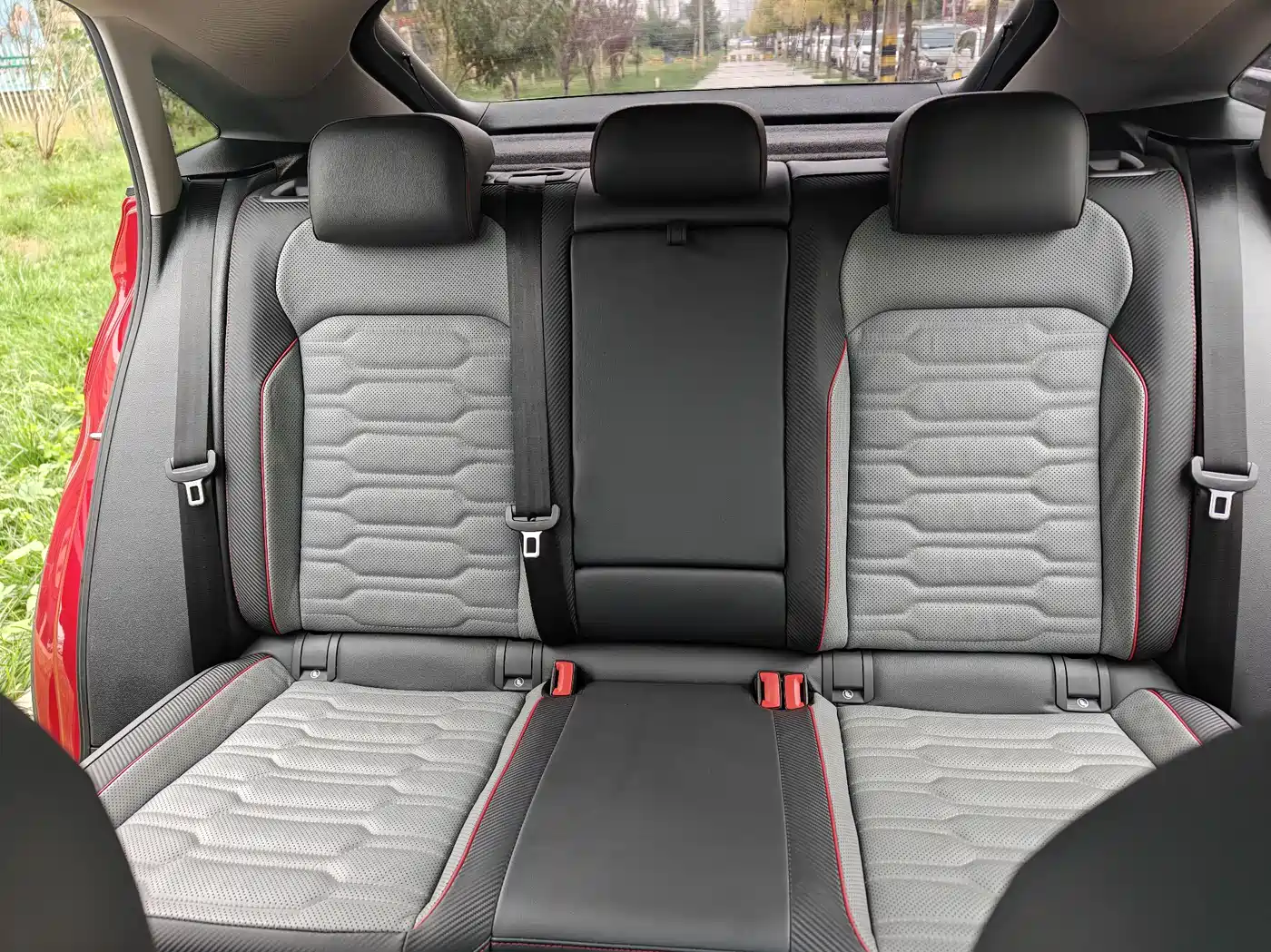 Volkswagen Tiguan X 2021 330TSI 2WD Prestige Flagship фото 26
