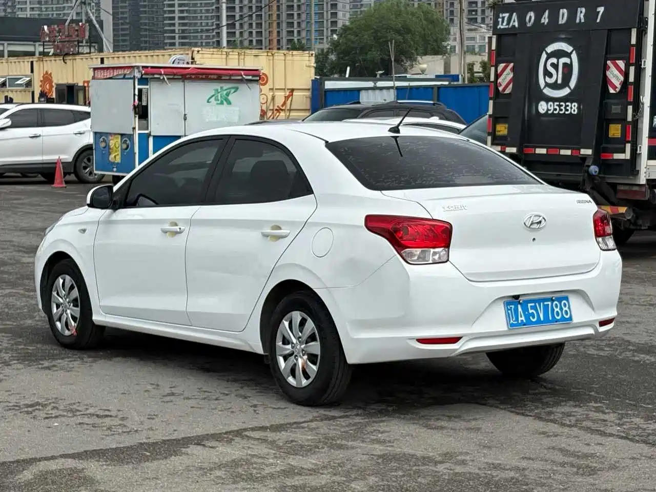 Hyundai Verna 2021 2020 1.4L Manual GLS Colorful Connected Edition
