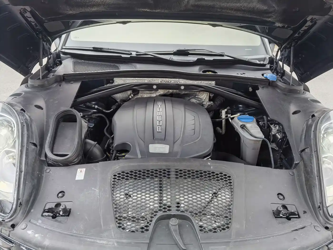 Porsche Macan 2016 Macan 2.0T фото 19