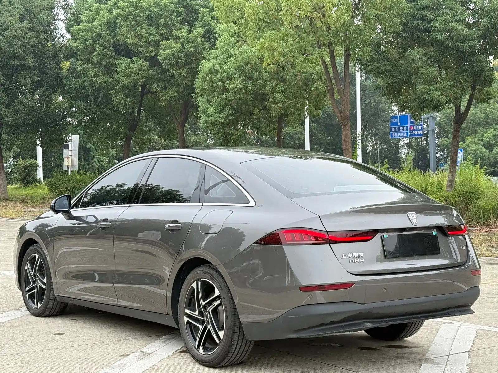 Фото 9 - Roewe D7