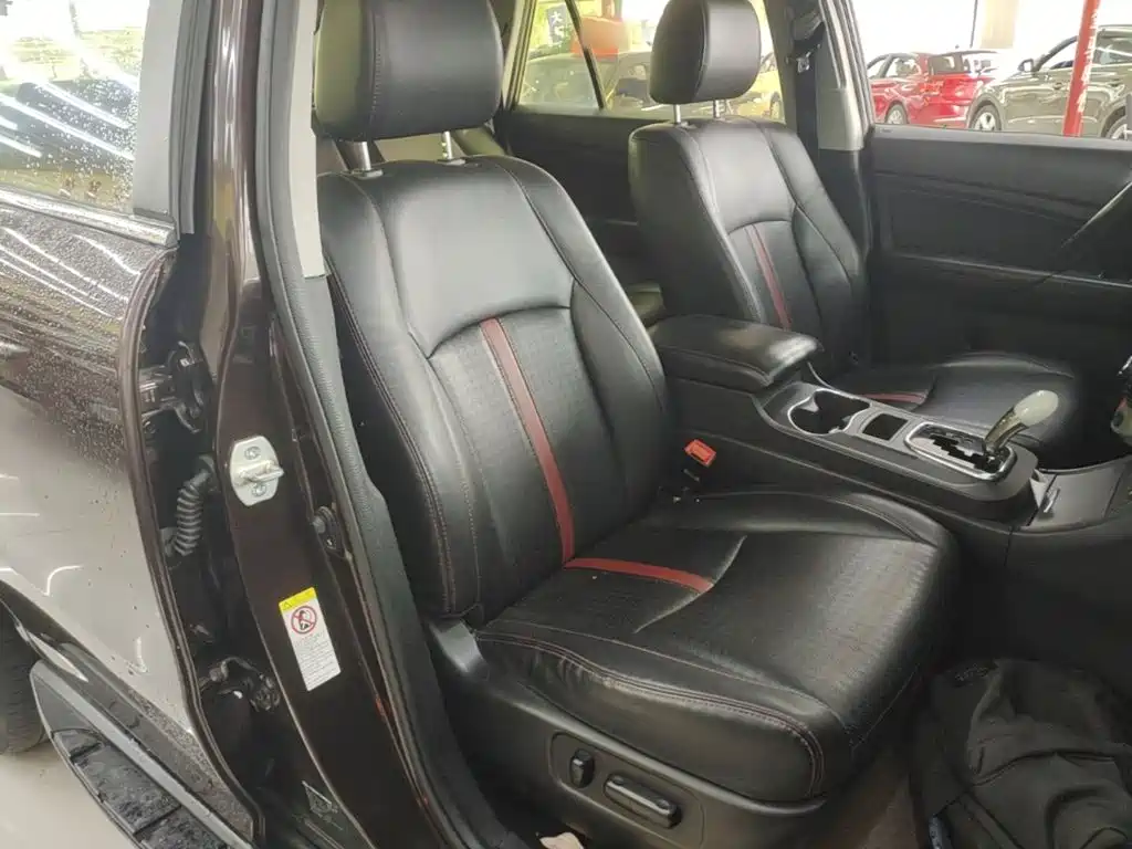 BYD S7 2015 2015 2.0T Automatic Flagship Model