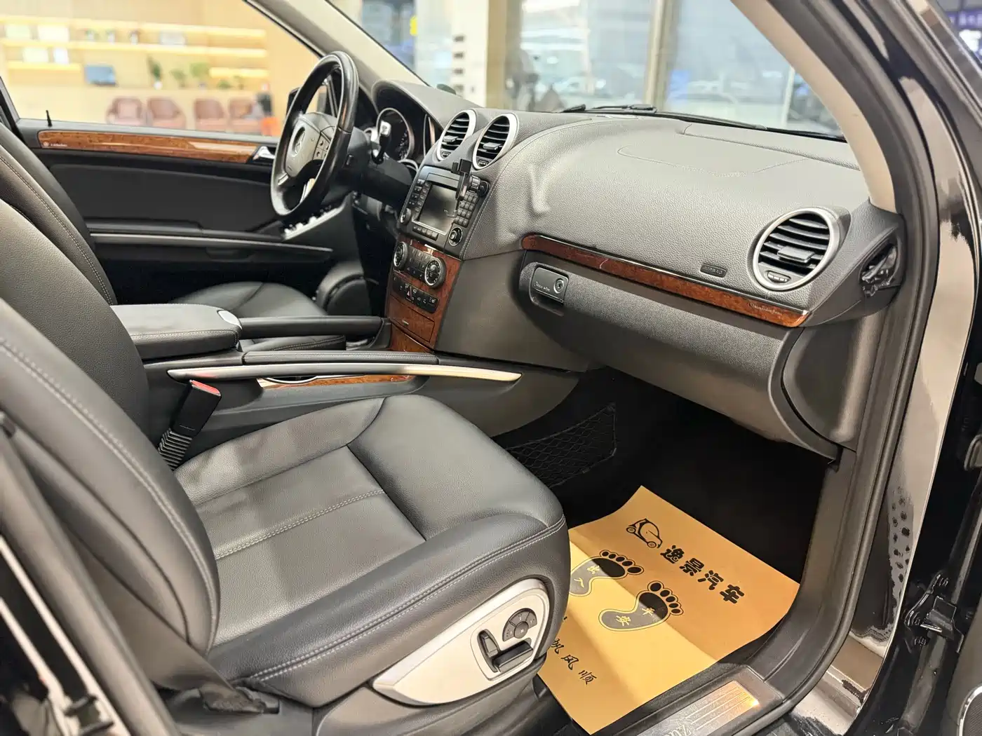 Mercedes-Benz GL-Class фото 10