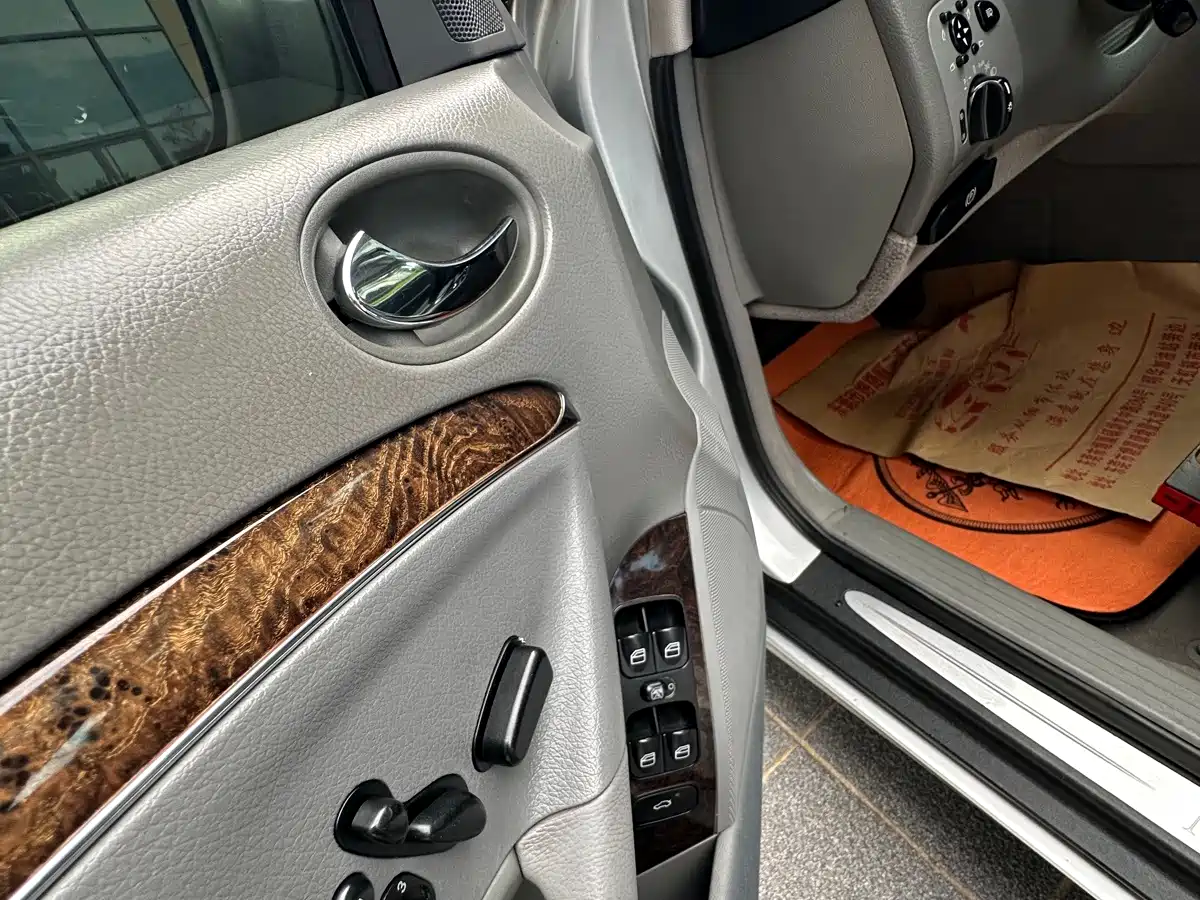 Mercedes-Benz CLK-Class 2005 2006 CLK 280 Coupe